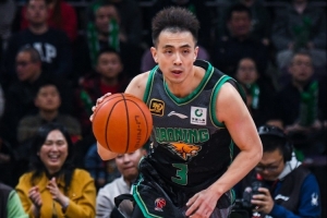 媒体人：CBA今夏合同到期球员为137人 赵继伟、吴前、王哲林在列