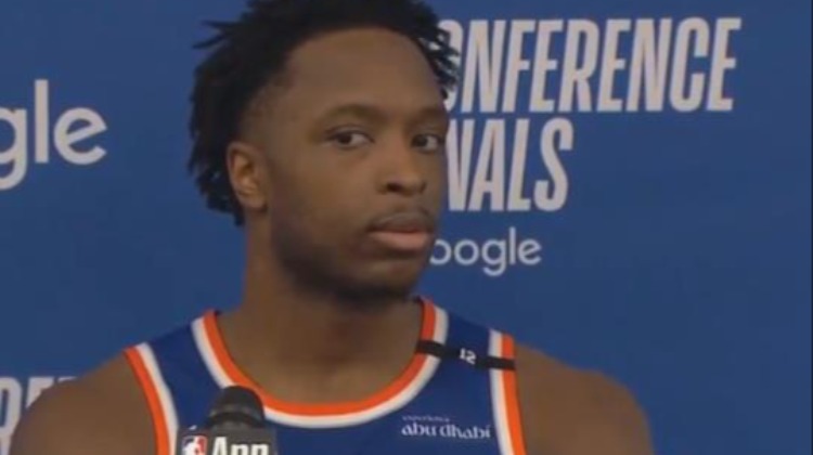 😂史上最快发布会？OG坐下没人提问😂小眼神一抖直接开走