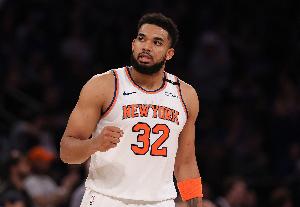 还没开张！唐斯首节2中0未得分 抢下5篮板