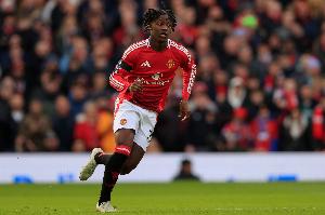 福琼：曼联不能放走梅努，不能再犯麦克托米奈的错误