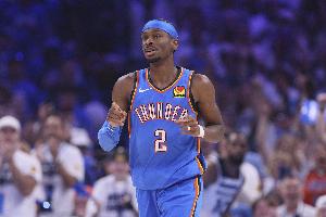 😍双MVP？亚历山大25中14爆砍34分7板8助2断🔥正负值+23！