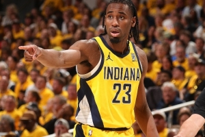 真硬汉🙌！步行者官方：内史密斯将会出战今日东决G5！