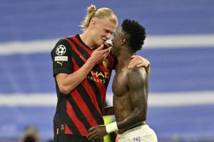 足坛身价前30：维尼修斯2亿 亚马尔贝林哈兰德1.8亿 姆巴佩1.7亿