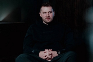 詹姆斯纳什播客节目《球场大脑》明日更新 预告东契奇将亮相🤩