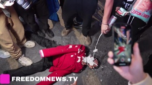 已成习俗😂尼克斯球迷赛后继续“法克吹杨” 最终被警方驱散