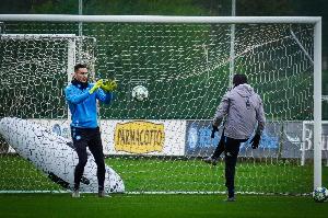 罗马诺：梅雷特即将与那不勒斯续约至2027年，税后年薪250万欧