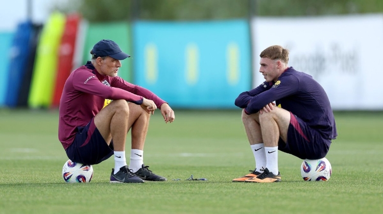 车迷泪目😭图司令&帕尔默面对面交流，蓝军功勋主帅+现队内核心