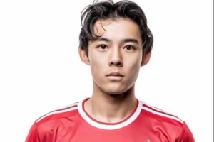 津媒：李嗣镕昨天到津门虎队参与训练，目前也仅是“随训”身份