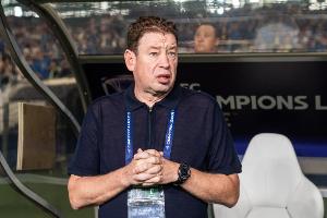 斯卢茨基早看穿？申花两将联赛不受重用，却被伊万当做国足主力