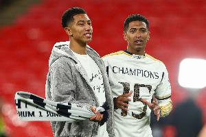 邮报：贝林厄姆兄弟的成功，要归功于其父母为他们制定的发展计划