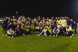 阿根廷全队大合照：梅西德保罗前排，劳塔罗表情有点懵😑