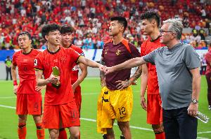 是不是换帅换晚了？躺进18强赛 0-7日本 主场1-2沙特伊万都没下课