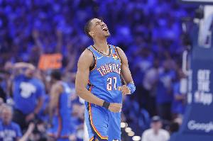 阿隆-维金斯：我们的凝聚力特别强 每个人都享受成为球队一员