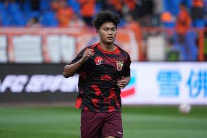 青春风暴！19岁蒯纪闻&李新翔合造2球助海港全取3分 持续争冠脚步