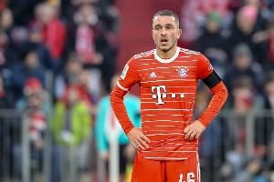 记者：纽伦堡有意租借拜仁中场小伊布，双方已进行初步接触