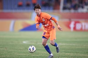 鲁媒：泰山队29名球员参加赛前训练，高准翼具备出场条件