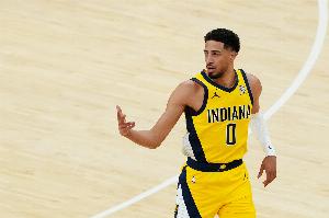 控制得不错！步行者半场仅2次失误 远优于雷霆的12次