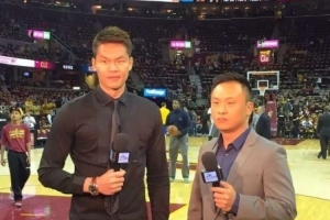 当年也帅过😭关辛：9年前抢七跟朱总在现场😂岁月神偷啊