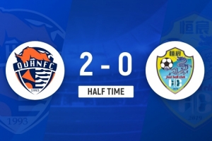 半场-青岛海牛2-0广西恒宸 金永浩、罗森文破门牟鹏飞屡献神扑