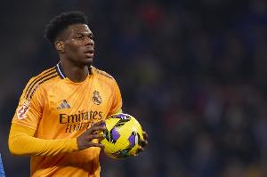 琼阿梅尼：如果教练让我踢后卫我不能说不 阿隆索希望我做到一切