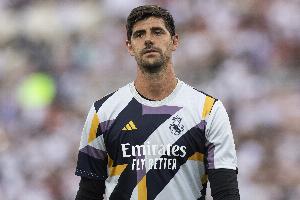 库尔图瓦证实与皇马谈续约：我们正在接触，我希望留下来