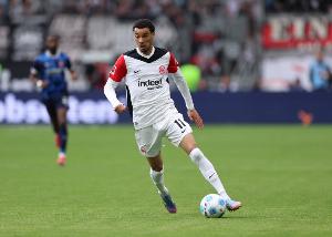 要价1亿欧！记者：曼联正全力争取埃基蒂克 利物浦和切尔西也有意