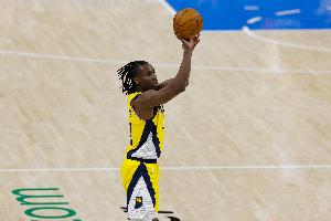 季后赛场均12.7分三分49.2%！内史密斯有资格3年6450万提前续约