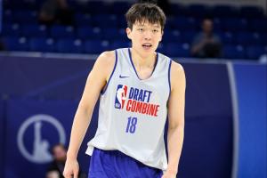 👀拥有今年首轮30号签！杨瀚森在快船队进行了两次试训