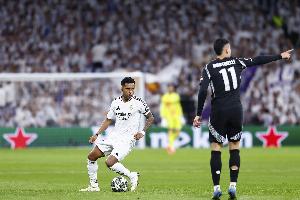 英媒：阿森纳希望在季前赛前完成中锋引援 对罗德里戈保持耐心