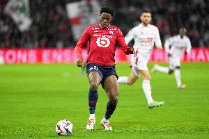 记者：尤文为戴维开500万＋200万欧年薪，签字费和佣金要价2000万