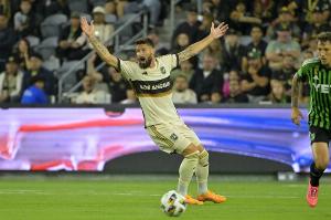 和博格巴法甲会合？队报：里尔想将吉鲁带回法甲，年薪300万欧元