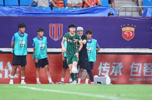 记者：王钰栋拍片结果不太乐观&有明显痛感，可能缺阵下轮中超