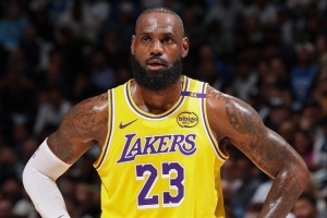 分道扬镳？老詹与湖人规划出现分歧 冠军窗口与长期建队目标冲突