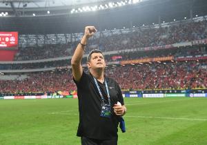 米兰告别梅州客家：记录俱乐部历史性的成功，现在是时候说再见