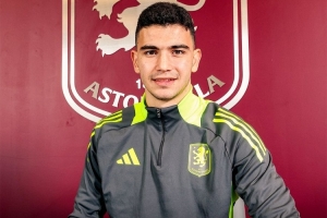 转会费700万欧！官方：19岁土耳其中卫亚辛-厄兹詹正式加盟维拉