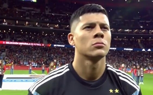 记者：前曼联后卫罗霍决定离开博卡青年，他两次声称自己肌肉不适