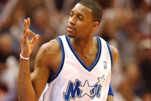 麦迪：03年我带俩菜鸟和活塞打到抢七 第二年活塞轻松夺冠