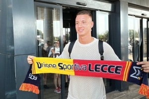 迪马济奥：米兰17岁前锋卡马达抵达莱切，明天接受体检并签约