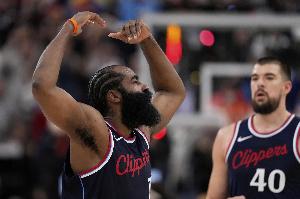 快船总裁：哈登承担了巨大责任&能帮队友成功 想用这份协议回报他