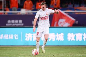 德转显示亚泰撤销贝里奇报名，42.8万欧签下萨拉萨尔