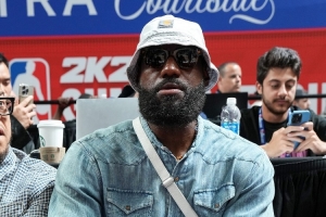 天府之国👑天选之子！媒体人透露詹姆斯9月5日在成都开启中国行