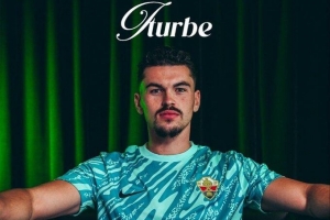 官方：西甲升班马埃尔切签下马竞门将伊图尔贝，双方签约至2029年