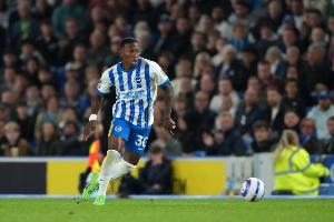 记者：1200万欧不够，米兰未来几天将提高对埃斯图皮尼安的报价