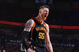 有想过打破73胜纪录吗？哈滕：有可能 但大家还没有聊过