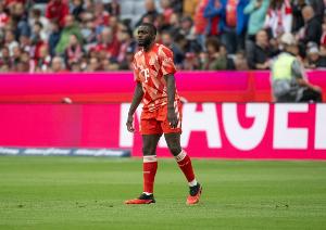 队报：于帕梅卡诺要求大幅涨薪，他认为自己是顶级中卫