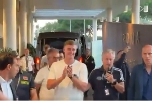 罗马诺：埃文-弗格森已飞抵罗马，租借费300万+3700万选择买断费