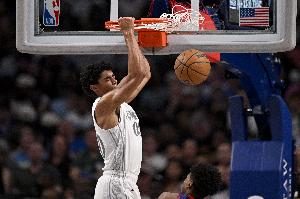 克里斯蒂：休赛期打了高尔夫也一直训练 期待在西部打出亮眼表现