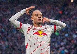 记者：莱比锡尚未收到给西蒙斯的报价，切尔西与球员接近达成协议