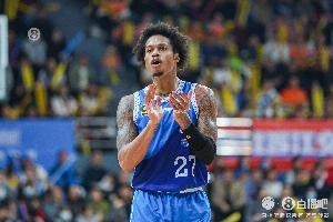 早早凑齐四外援😍媒体人：青岛第四外援不出意外会是约瑟夫-杨