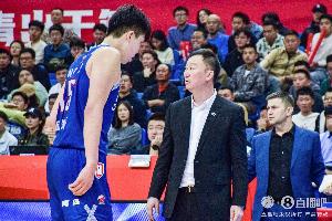 杨瀚森：青岛男篮让我有家的归属感 特别感谢刘维伟指导的帮助